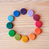 Coins von Grapat in Regenbogenfarben: die 12 unterschiedlichen Farben sind in einem Kreis farblich sortiert.