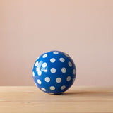 Der Spielball "Tupfenball", Durchmesser 13cm in blau.