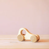 Erstes Holzauto, natürlich geölt, zum Greifen und Spielen für Babys von Kokomoo.