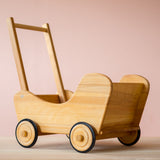 Der Puppenwagen aus Holz von Lammetal.